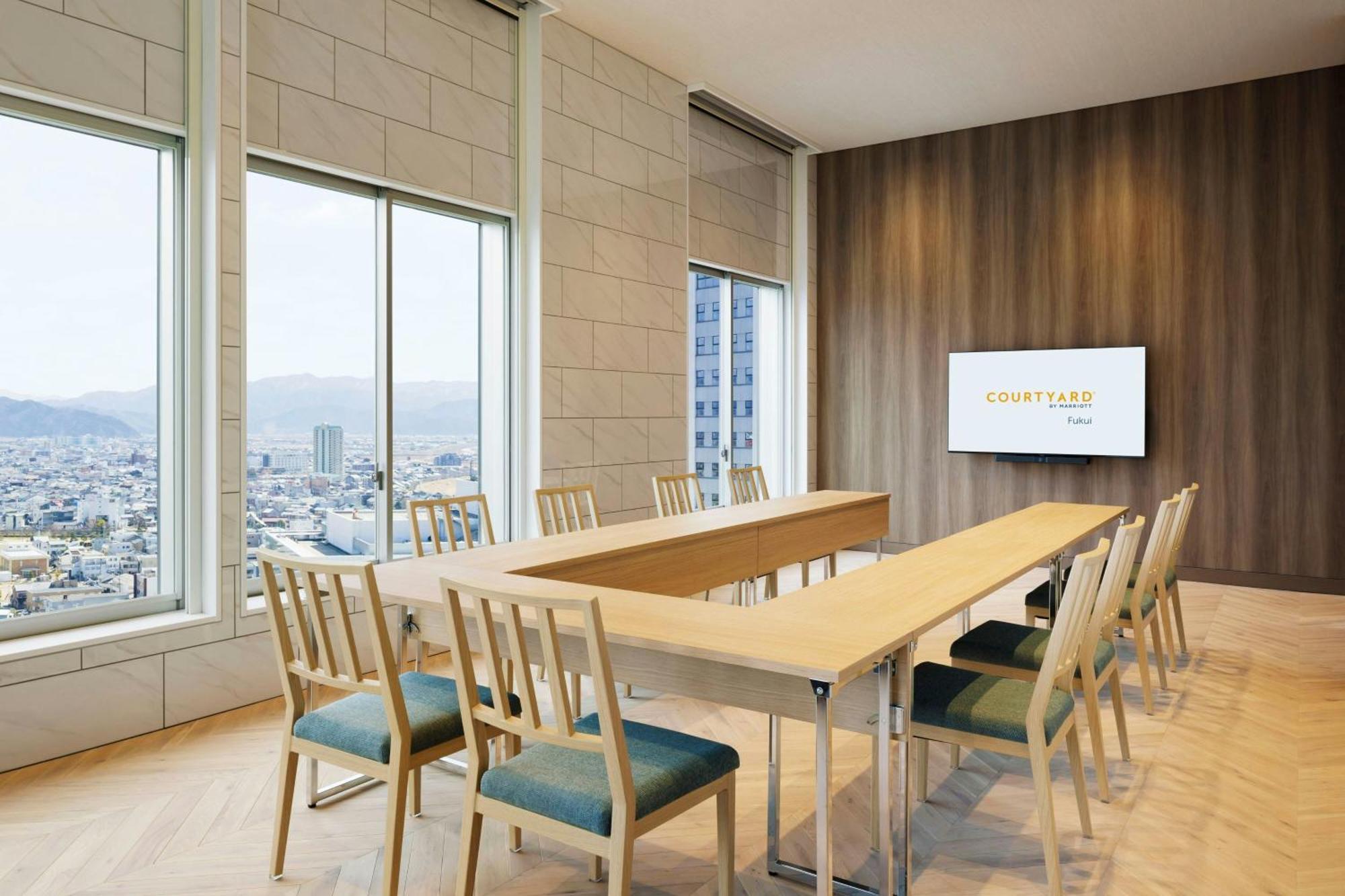 Courtyard By Marriott Fukui Hotell Exteriör bild