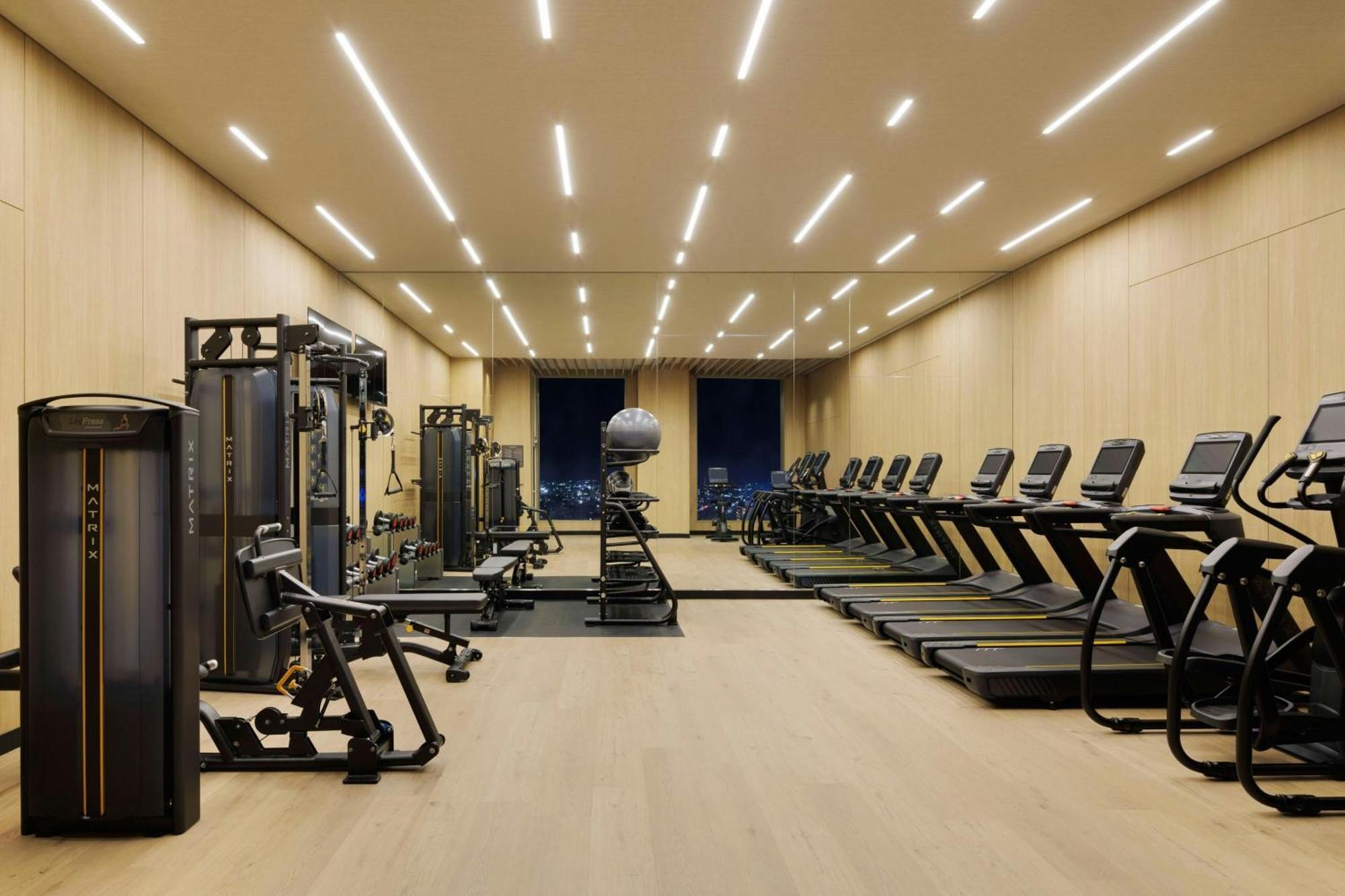 Courtyard By Marriott Fukui Hotell Exteriör bild