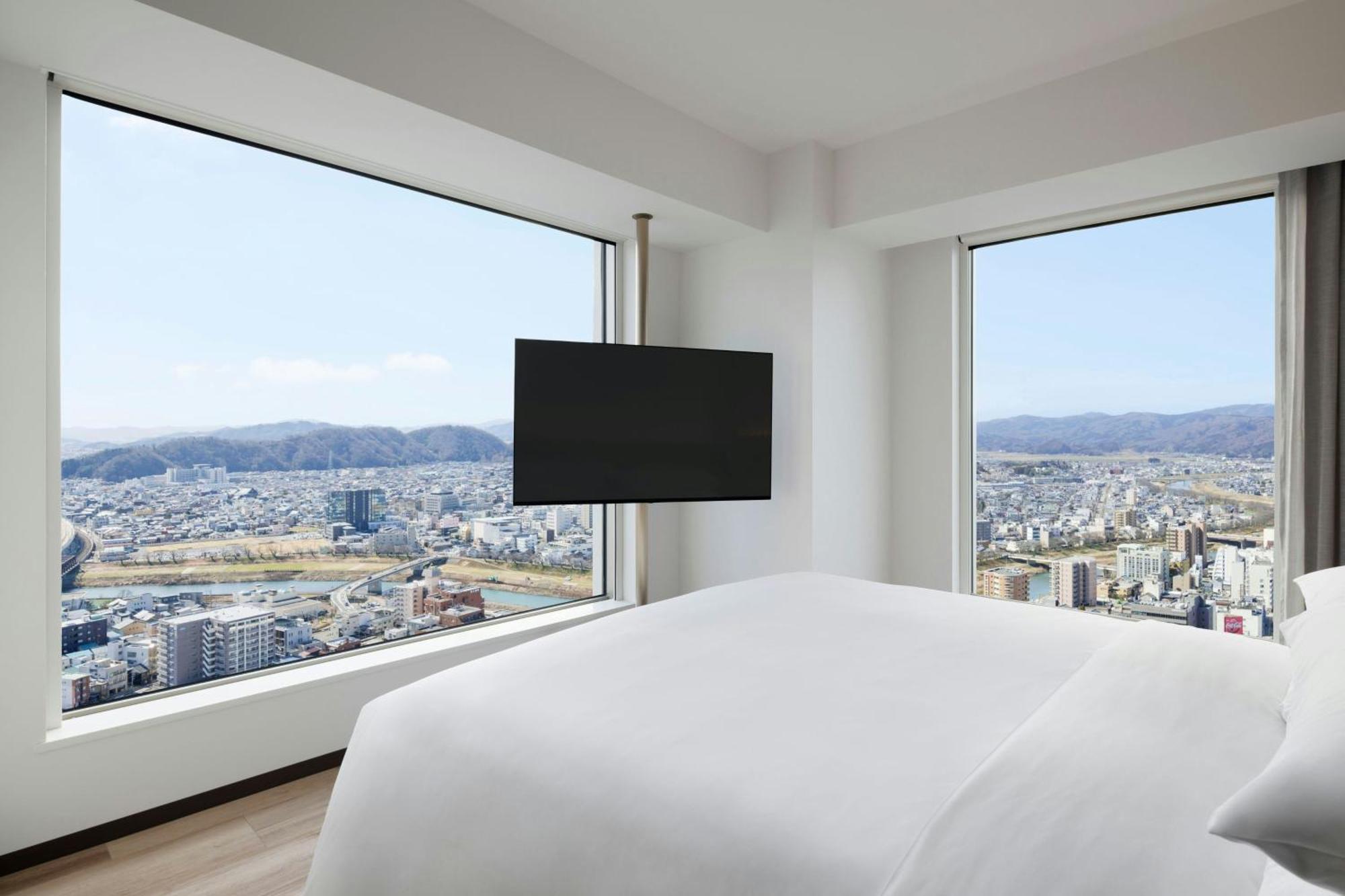 Courtyard By Marriott Fukui Hotell Exteriör bild