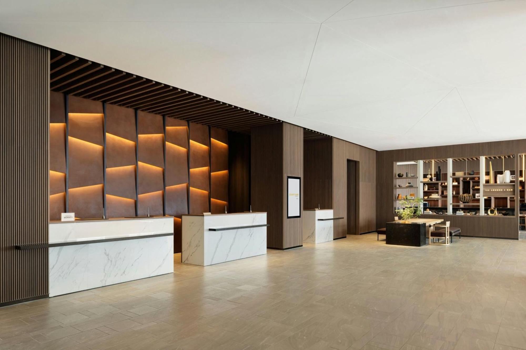 Courtyard By Marriott Fukui Hotell Exteriör bild